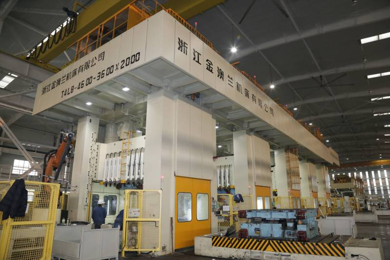 خصائص الصحافة كرنك