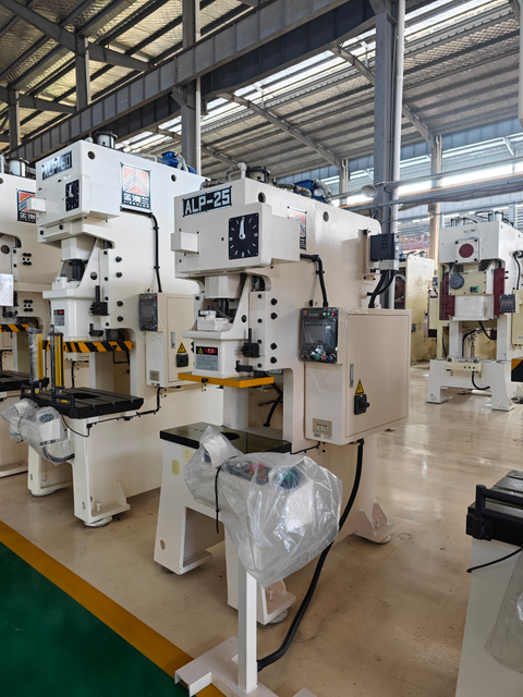 مكبس طاقة ميكانيكي ذو كرنك واحد لضمان الدقة العالية