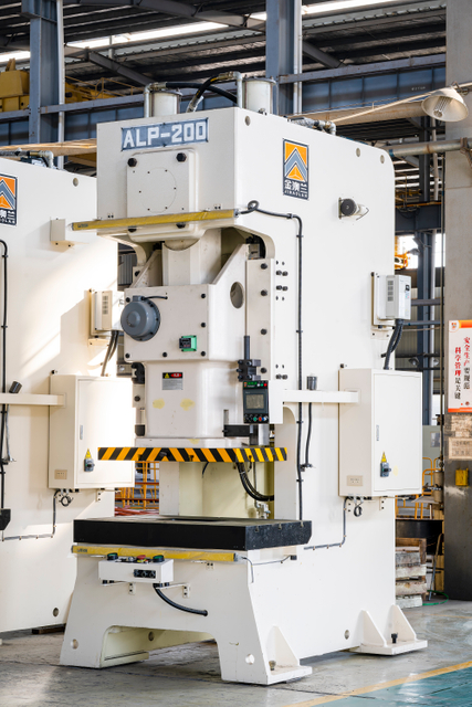 آلة صنع الميداليات رائجة البيع مكابس صغيرة مخصصة