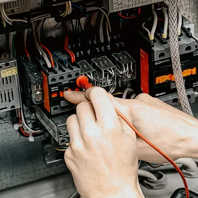 وحدة تغذية وحدة فك اللفة 3 في 1 مقابل معدات خط لفائف منفصلة